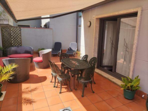 Piso con terraza, garaje cerca de la Playa Rodeira, Cangas